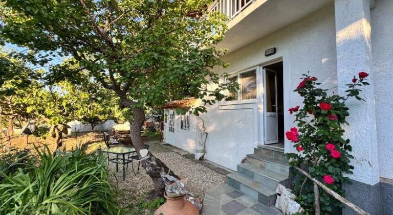 Wonderful apartment with barbeque, patio & yard | Close to the beach | Dogs allowed — photo 5