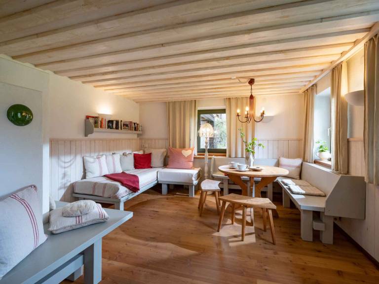 Family-oriented holiday apartment with pool, terrace & barbeque | Pet-friendly — photo 2