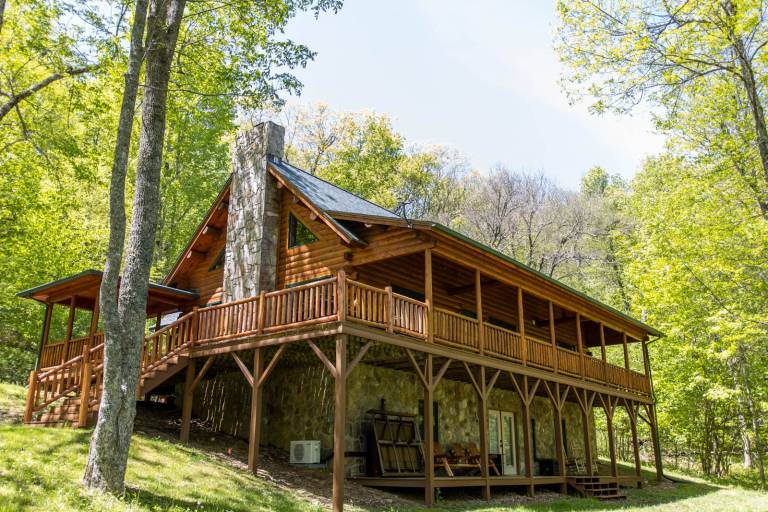 Cabin with jacuzzi & BBQ | Mountain view in Boone, NC