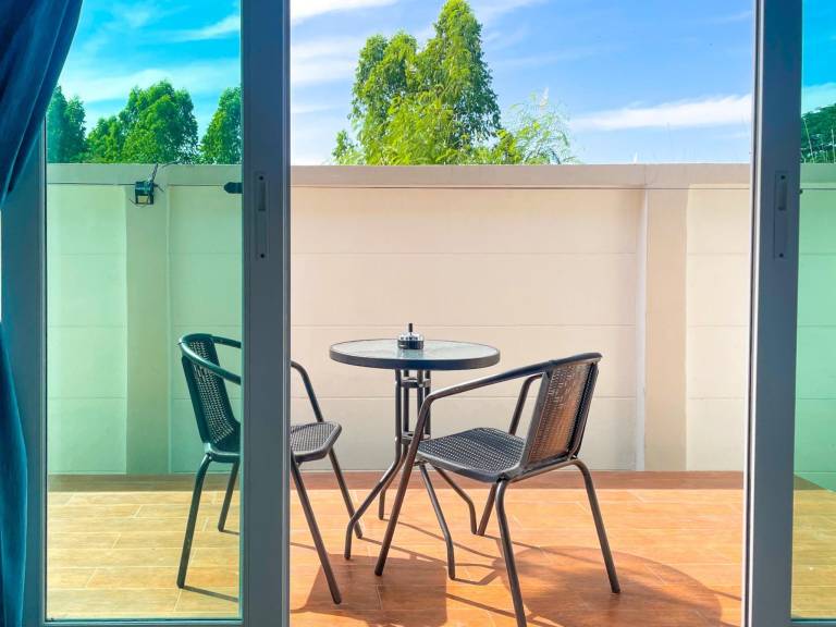 Villa with barbeque, garden & pool | Perfect for remote work | Pets are welcome — photo 5