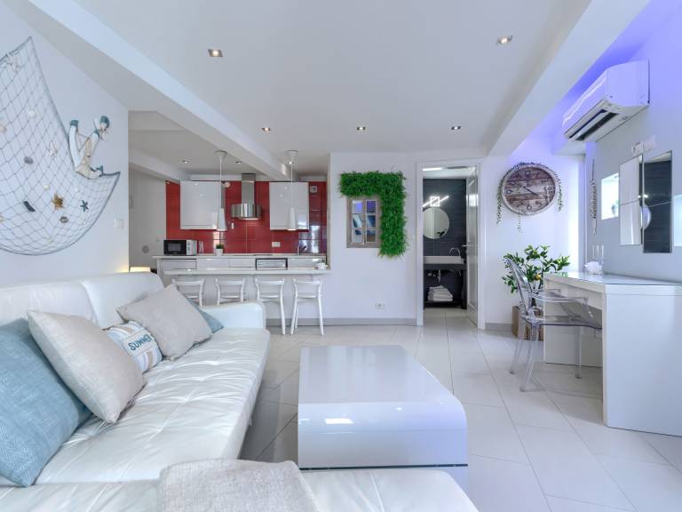 Apartment with 1 room for 4 persons — photo 4