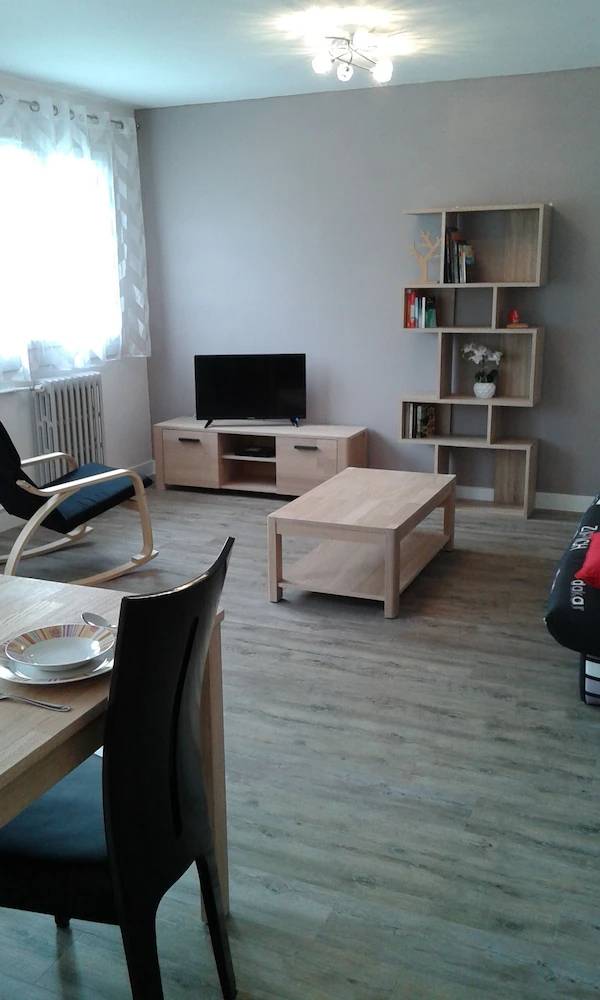 Apartment  Vic-sur-Cère