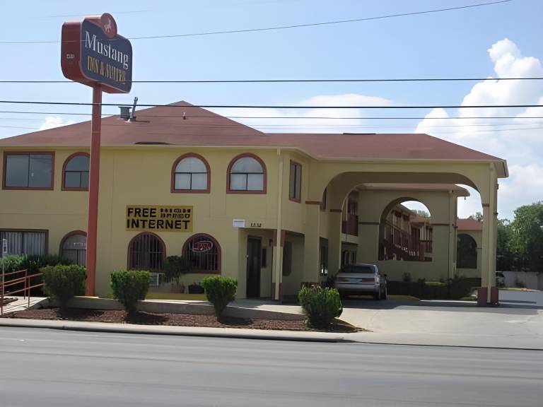 Mustang Inn and Suites in San Antonio, TX