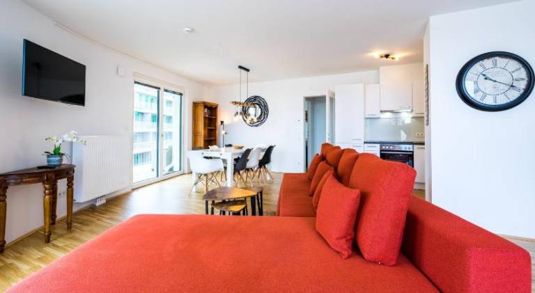 Holiday apartment with patio | Perfect for remote work — photo 2