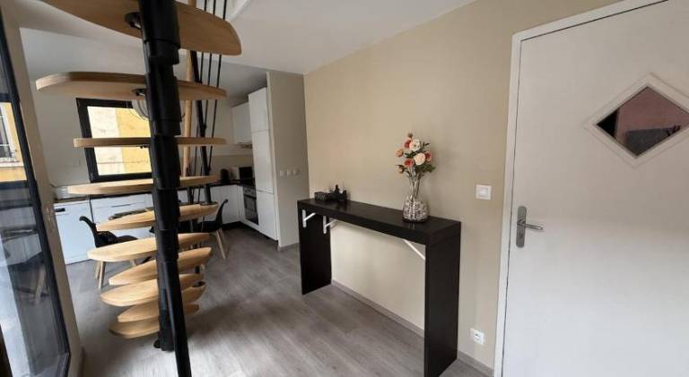 Apartment with 2 rooms for 4 persons — photo 3