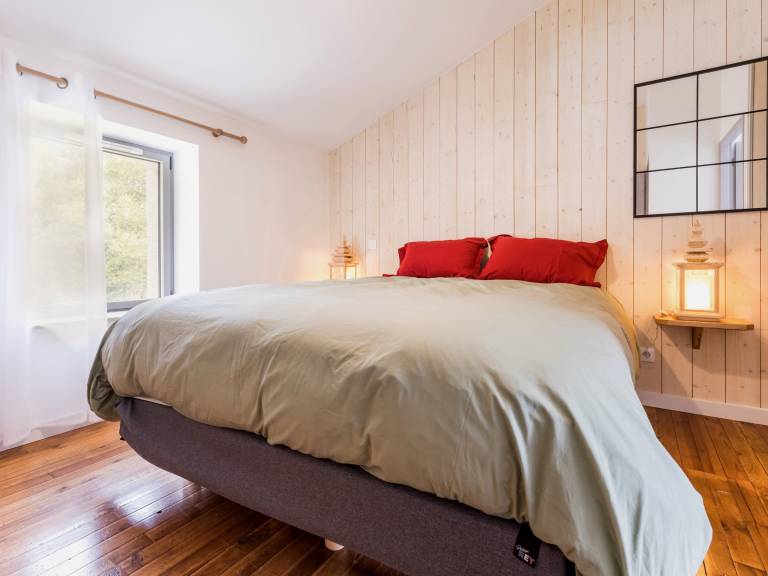 Charming Renovated Farmhouse with EV Charger, Terrace, and Private Parking Near Nantes — photo 5