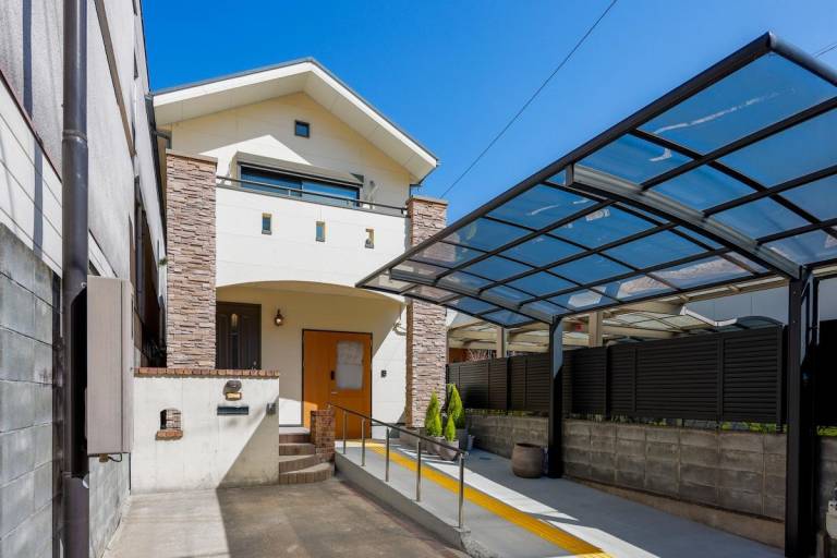 200 m&sup2; Ferienhaus
