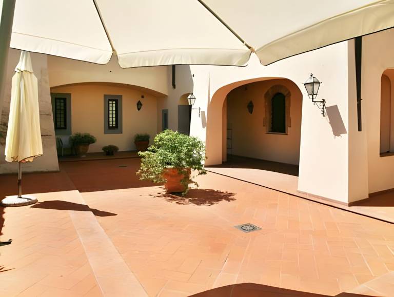 Spacious farm with patio, pool & garden | Suitable for remote work | Pet-friendly — photo 5