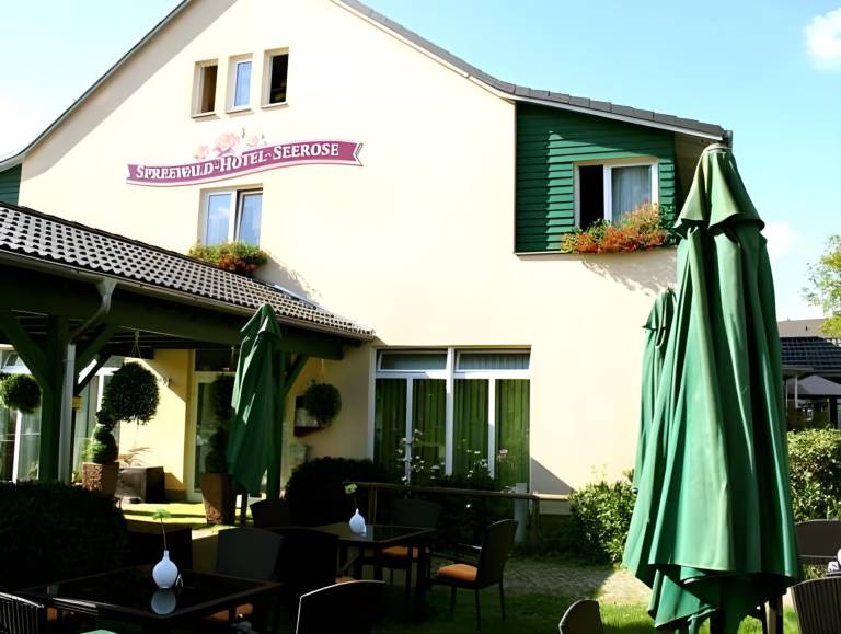 Spreewaldhotel Seerose in Burg (Spreewald)