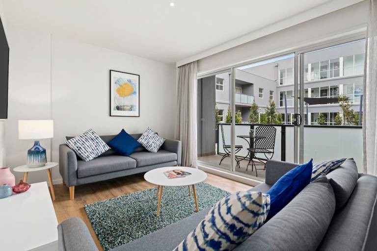 Apartment Glen Waverley