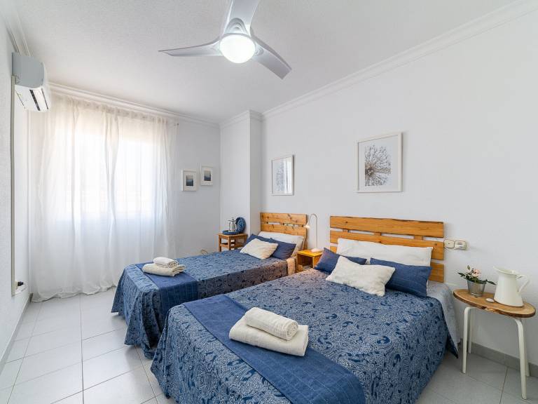 Holiday apartment with patio, pool & barbeque | Sea view | Good for workation — photo 4