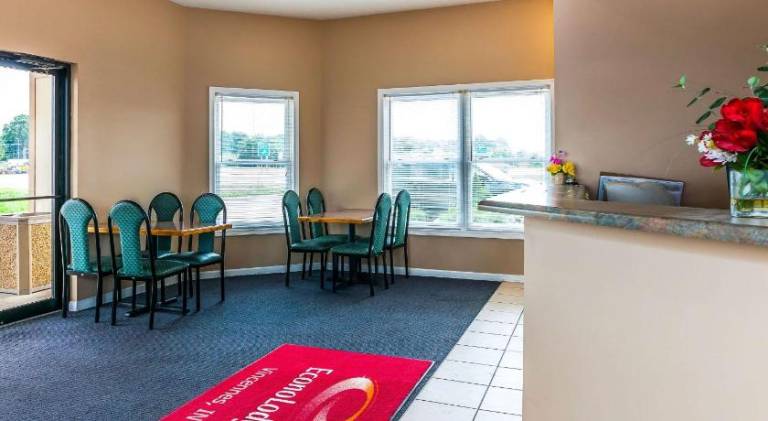 Econo Lodge Vincennes — photo 4