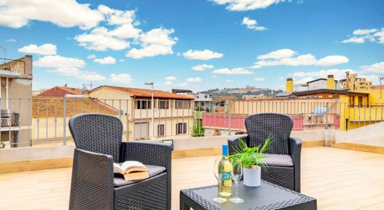 Holiday apartment with terrace in Cagliari