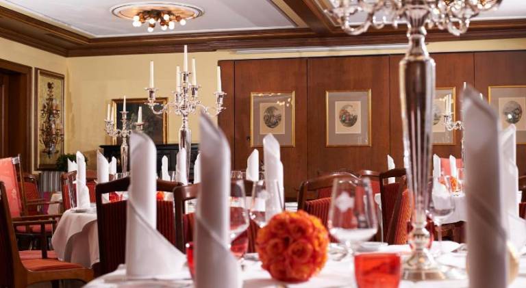 RomanticHOTEL Goldener Karpfen - das kleine, feine Grandhotel direkt in der Altstadt — photo 2