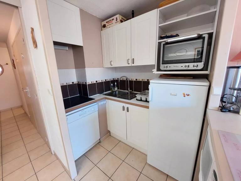Rental apartment with 2 rooms for 6 persons — photo 2
