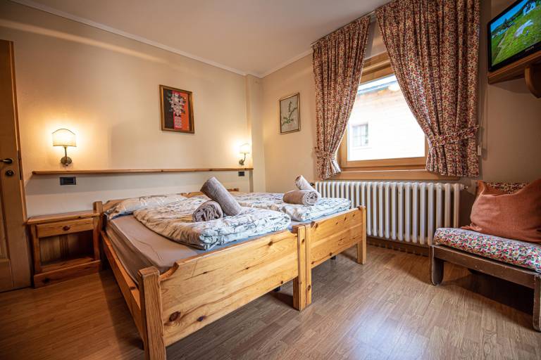 Ready for your romantic stay in Livigno? We are waiting for you at Maison Ostari — photo 3