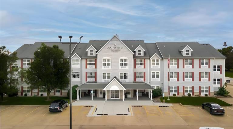 Country Inn & Suites by Radisson, Bloomington-Normal West, IL — photo 3
