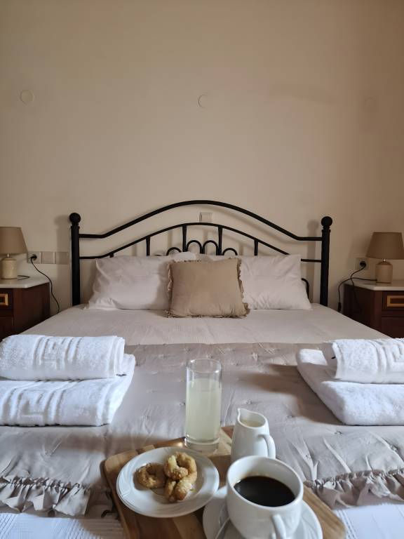 Villa 'Penelope - Luxury with A Soul' with Shared Pool, Wi-Fi and Air Conditioning — photo 4