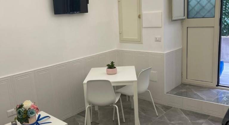 Apartment | Near Naples Cathedral — photo 4
