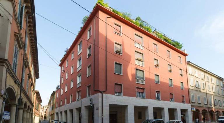 Rental apartment | Close to Two Towers — photo 2