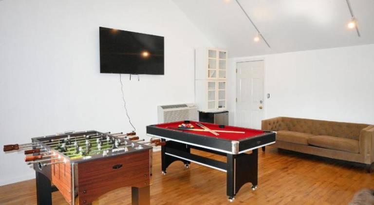 Beautiful villa | Dogs allowed in New Haven, CT