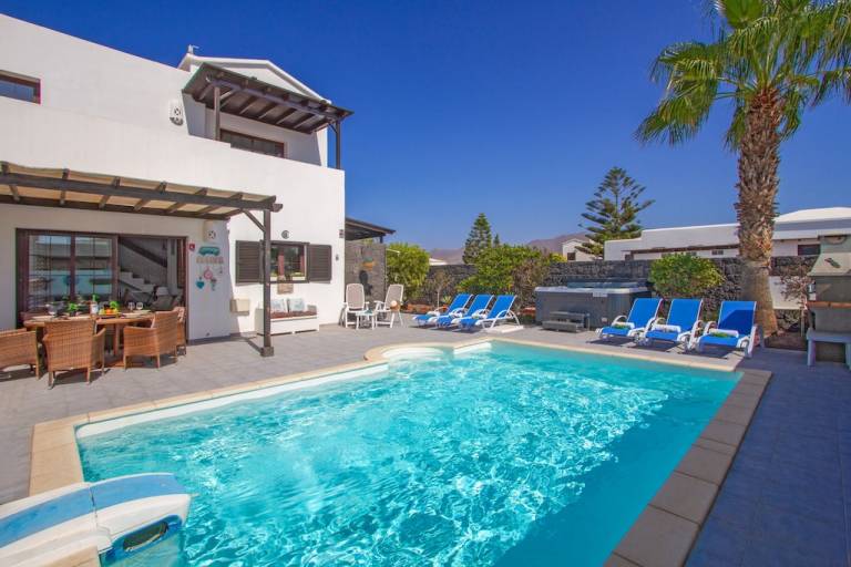 House Playa Blanca