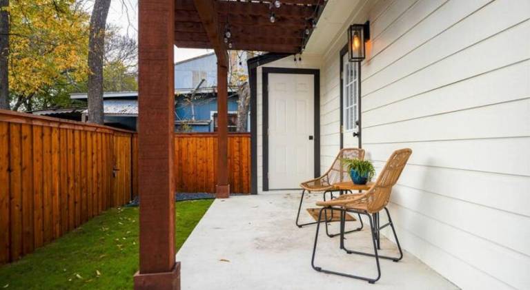 Villa with terrace, garden & BBQ | Good for workation — photo 5