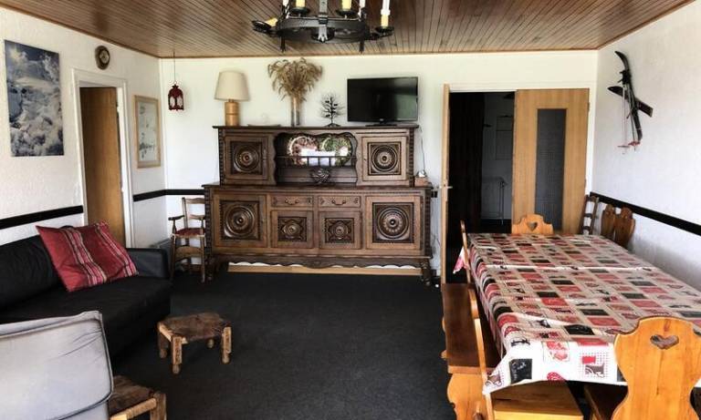 Balcony, tv, ski locker, 80m², Alpe d'Huez in Huez