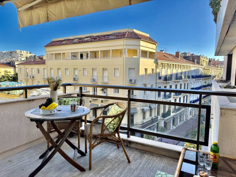 NAF568 / terrasse aperçu mer 2 pièces in Cannes