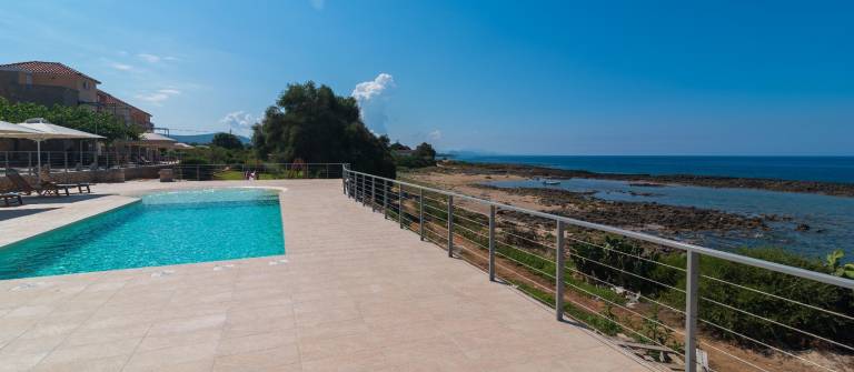 Family-oriented lovely house with BBQ, pool & garden | Pet-friendly in Trifylia