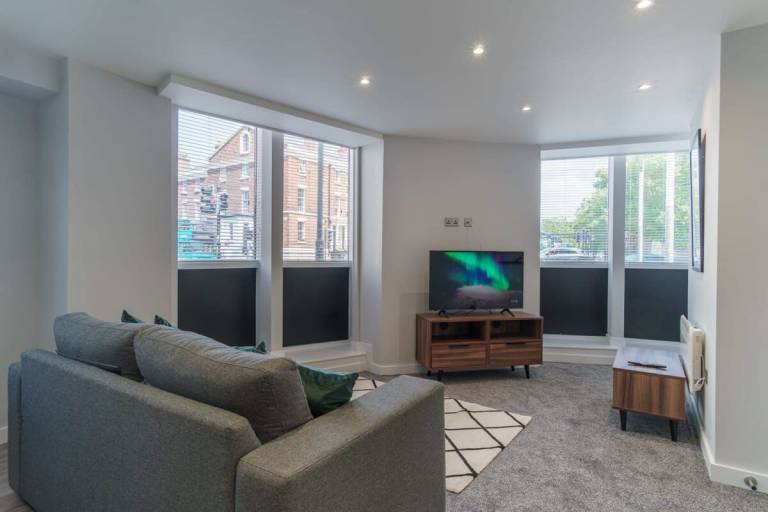 Spacious 1 Bedroom Apartment in Liverpool