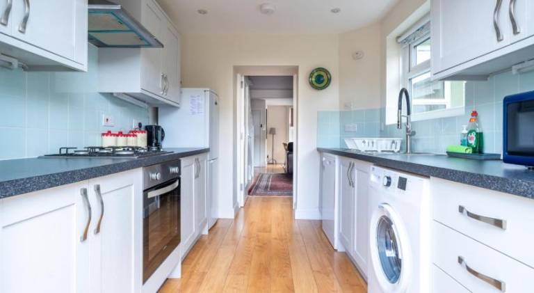 House with 2 rooms for 4 persons — photo 3