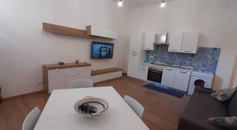 Apartment with 2 rooms for 6 persons — photo 3