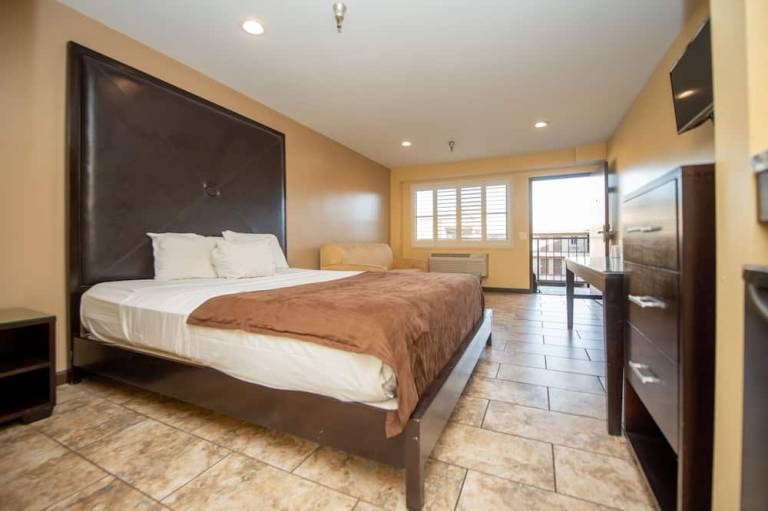 Casa Bella Inn Huntington Park