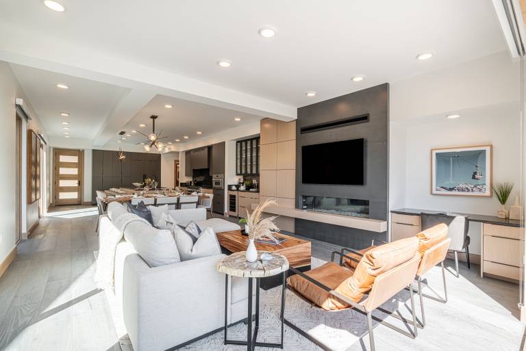 Condo with jacuzzi & pool | Mountain view — photo 5