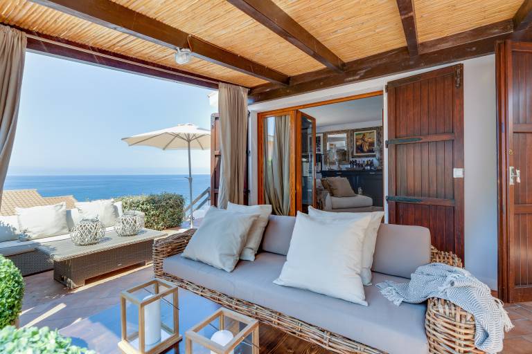Vacation Home "Casa de S Arca 3" with Spectacular Sea View, A/C, Garden, Terrace & Barbecue — photo 2
