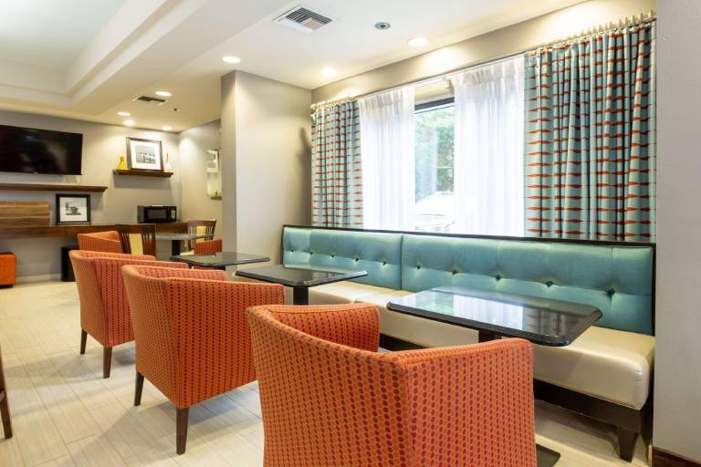 Hampton Inn Columbia-I-26/Harbison Blvd. (Mall Area) — photo 4