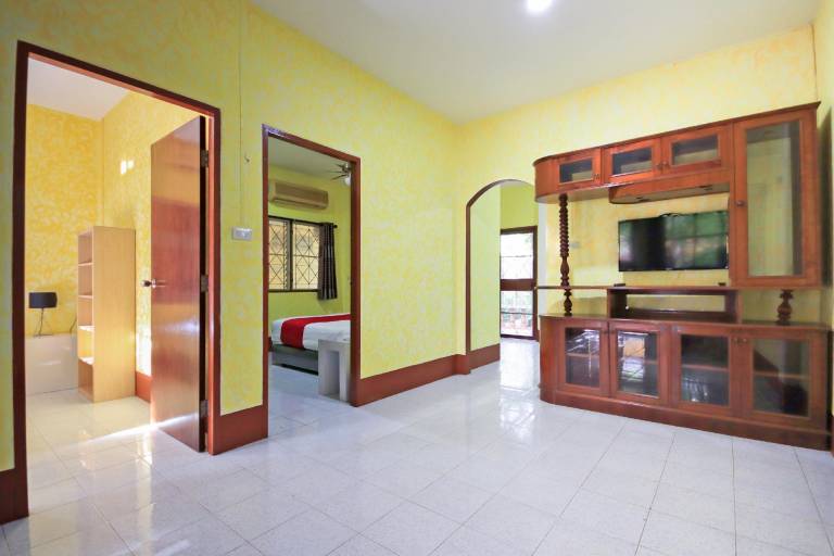 OYO 75342 Ban Elephant Blanc Bungalow — photo 3