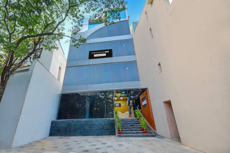 Super Townhouse OAK Banjara Hills Hyderabad
