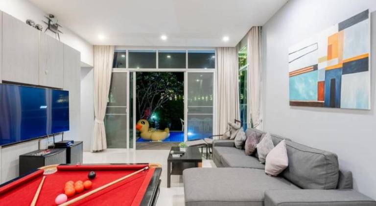 Villa with pool — photo 2