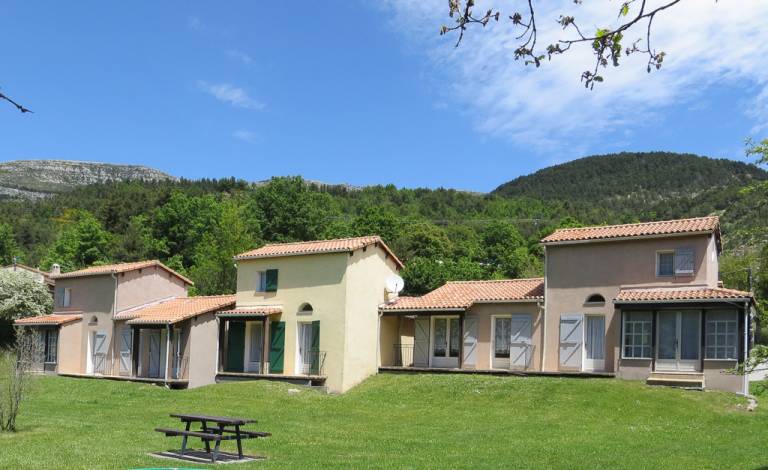 Lovely gite with terrace, yard & barbecue | Pet-friendly — photo 2