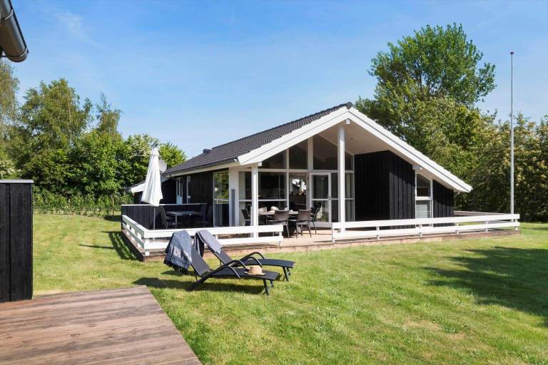 Feriehus Knebel