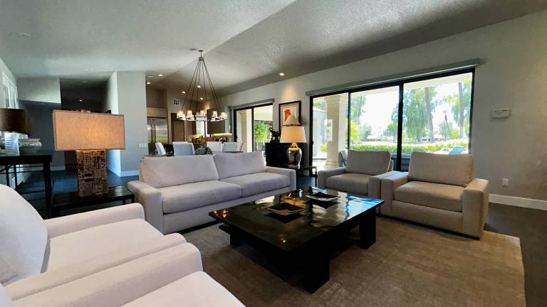 “Luxe Living”: Modern elegance, top-tier amenities, and stunning views, managed by Greenday! — photo 4