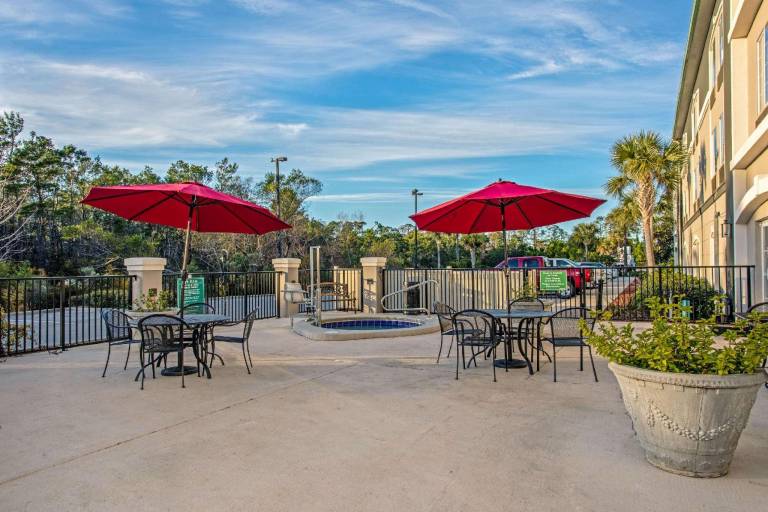 La Quinta Inn & Suites by Wyndham PCB Coastal Palms — photo 5