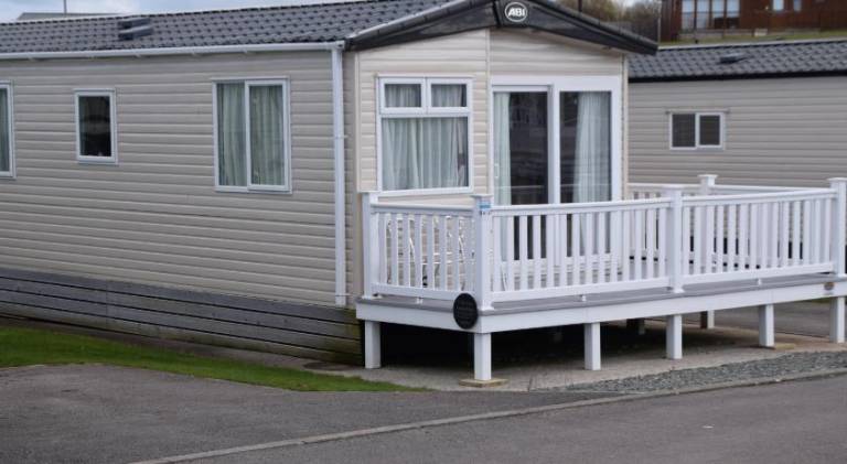 Vacation home with pool | Pets allowed in Morecambe
