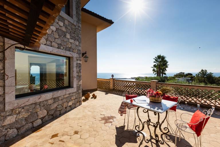 Villa with BBQ, patio & yard | Suitable for remote work — photo 5
