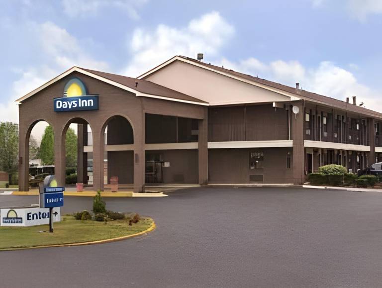 Days Inn by Wyndham Demopolis in Demopolis, AL