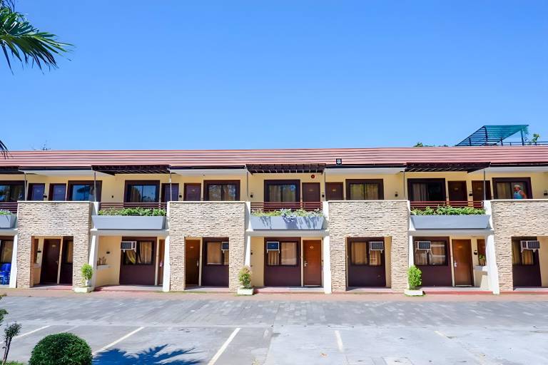 Subic Grand Seas Resort in Olongapo