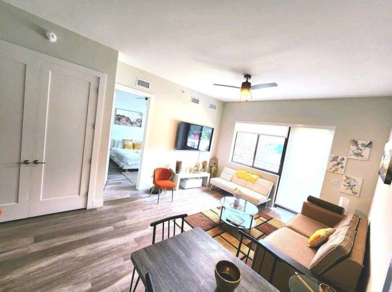 Lux and Cozy 2beds 2 Baths up to 8 guest — photo 5