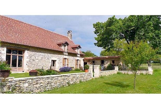 Children-friendly house with terrace, barbecue & private pool | Pool view | Pets are welcome — photo 4